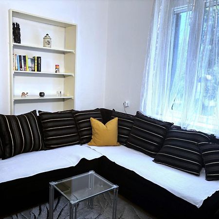 Authentic Dalmatian House Lägenhet Kaštela Exteriör bild